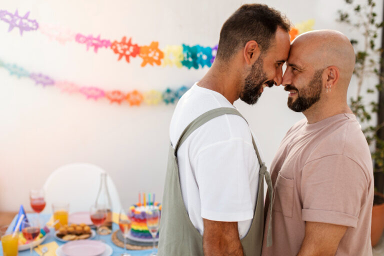 Deux hommes